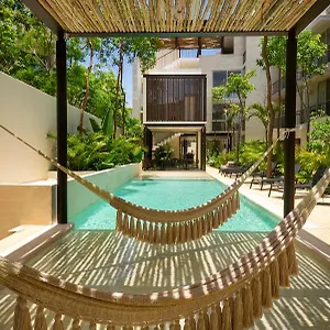 condo-for-4-with-access-to-pool-terrace-aruna.tulum-hotels.net/